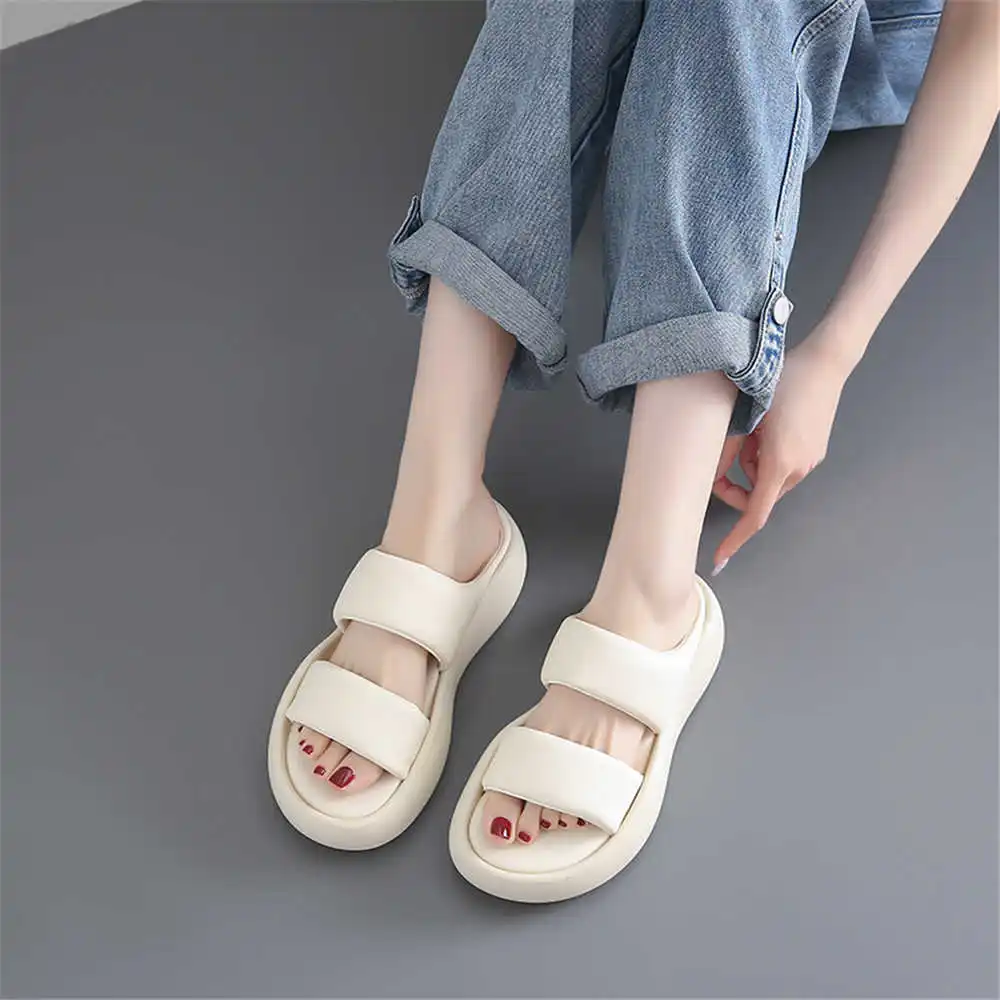 Size 39 Strips Summer Shoes Sa - Aquatic Sports Types recensione e prezzo